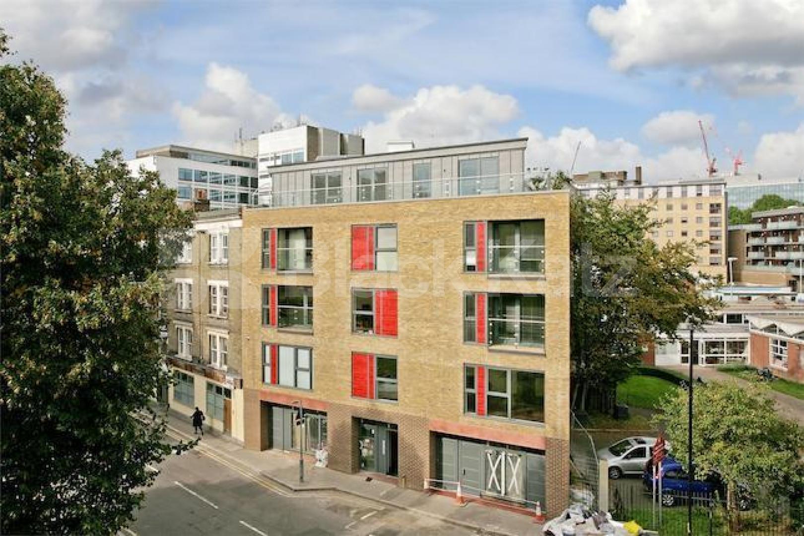 			LET, 3 Bedroom, 1 bath, 1 reception Penthouse			 Webber Street., Waterloo/Southwark.